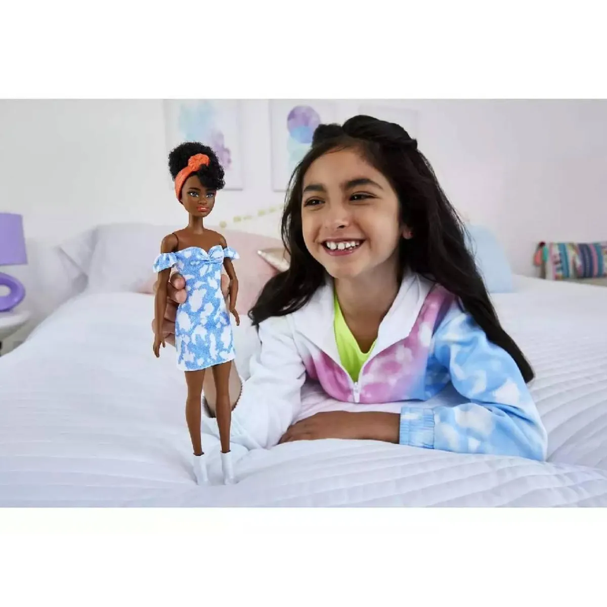 BARBIE Muñecas*- Muñeca fashionista - vestido vaquero decolorado