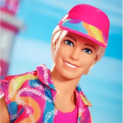 MATTEL Muñecas*Barbie - Muñeco patinador con estilo retro y patines en línea ㅤ