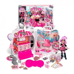 FAMOSA Muñecas*Cafetería de Hello Kitty