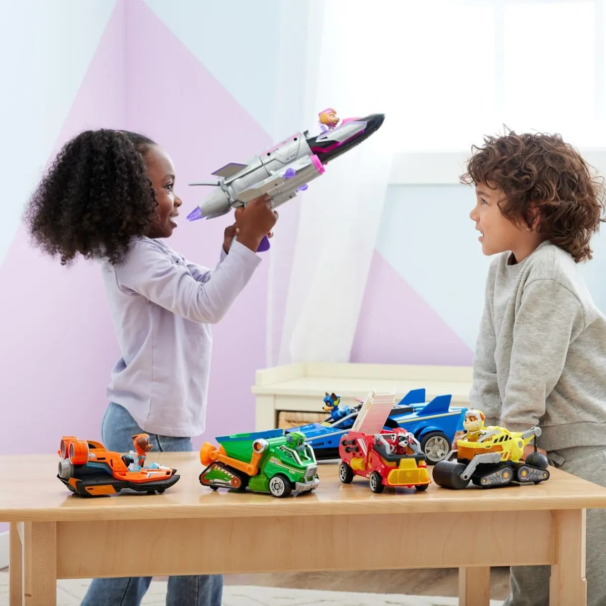 SPIN MASTER Coleccionables Y Mini Mundos*Energía - Patrulla Canina - Camión de construcción de juguete con figura de acción, luces y sonidos ㅤ