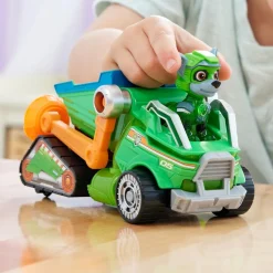 SPIN MASTER Coleccionables Y Mini Mundos*Energía - Patrulla Canina - Camión de reciclaje de juguete con figura de acción Rocky, luces y sonidos ㅤ