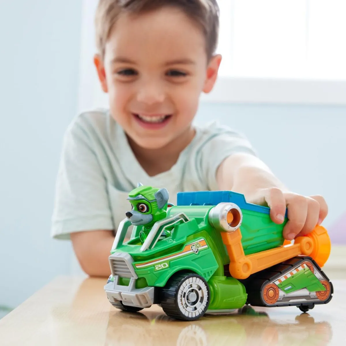 SPIN MASTER Coleccionables Y Mini Mundos*Energía - Patrulla Canina - Camión de reciclaje de juguete con figura de acción Rocky, luces y sonidos ㅤ