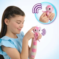 BIZAK Figuras De Acción*Fingerlings - Ardilla Voladora