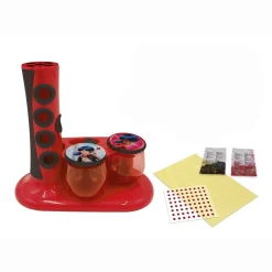 BIZAK Estilo De Vida*Ladybug - Estudio de uñas