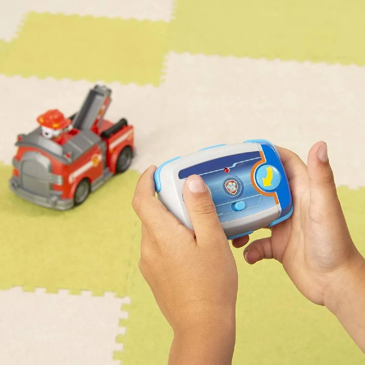 PAW PATROL Coleccionables Y Mini Mundos*Patrulla Canina - Camión de bomberos R/C de Marshall