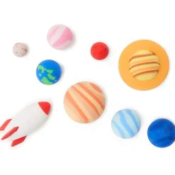 TOYS "R" US Estilo De Vida*Set de gomas de borrar en forma de sistema solar ㅤ