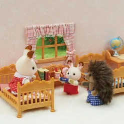 EPOCH PARA IMAGINAR S.L. Coleccionables Y Mini Mundos*Sylvanian Families - Set Habitación de los Niños